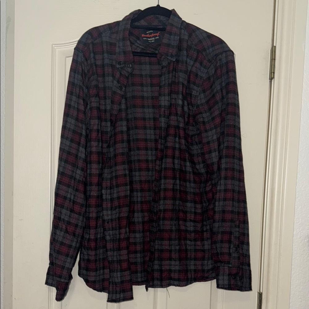 Weatherproof Men’s Black and Red Plaid Casual Shirt